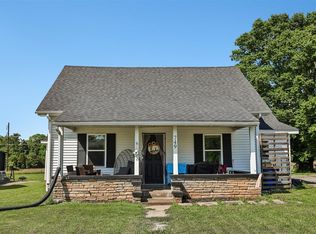 749 N Main St, Russellville, KY 42276