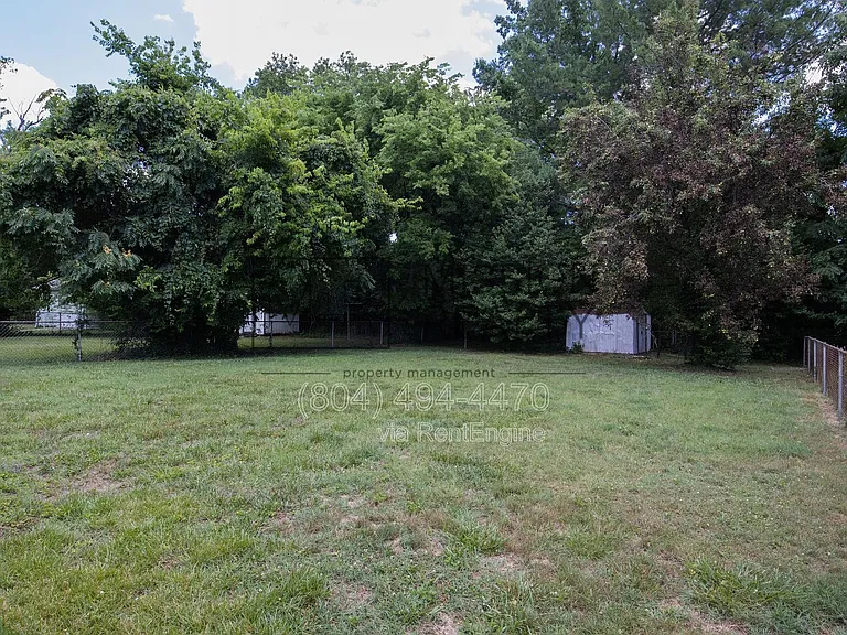 5205 Scott St — Photo 20
