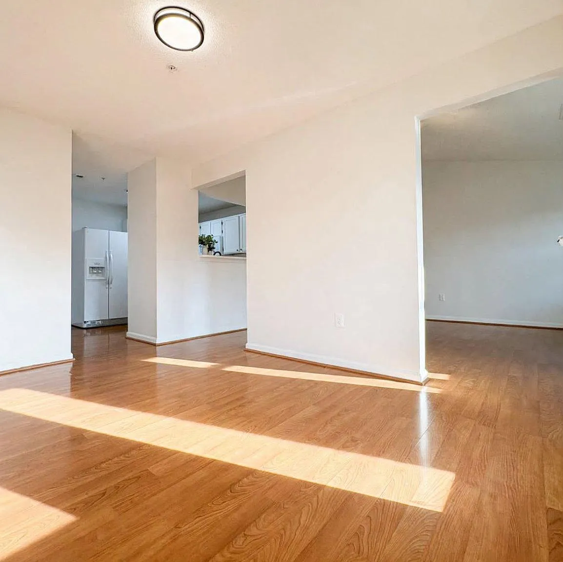 Oak Park Condo At Reston — Photo 4