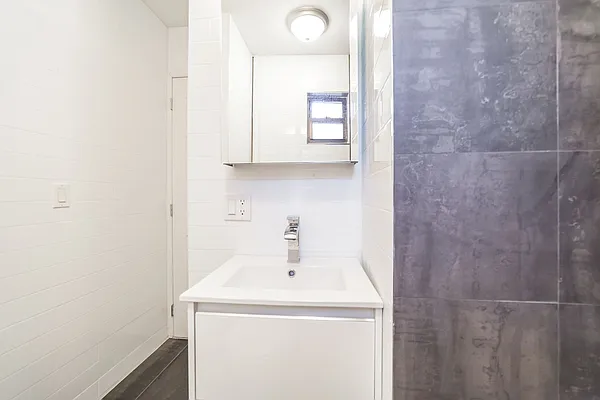 Rented by Gatsby Enterprises, LLC | media 17