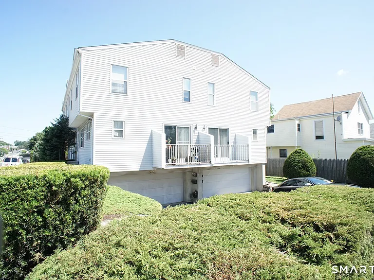 57 Cedar St #A3 — Photo 15
