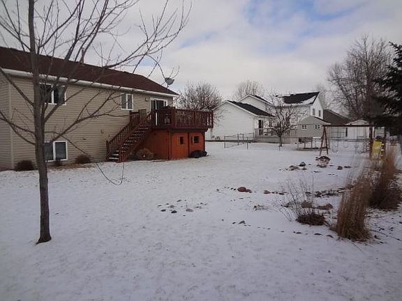 2nd image of 706 W Sartell St