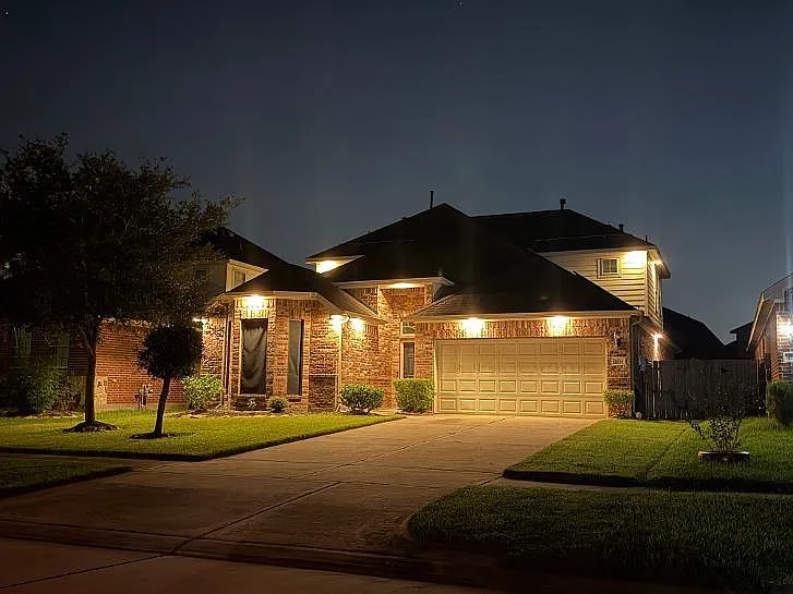4 bed, 3.0 bath, 2778 sqft, $2,700 — Photo 2