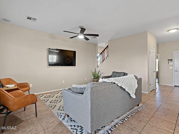 5th image of 1811 N Mandeville Ln