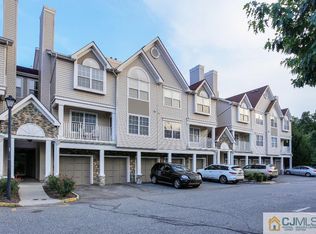 35 Prestwick Way, Edison, NJ 08820