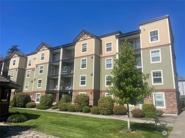 680 32nd Street #C208, Bellingham, WA 98225