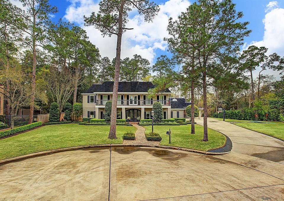 1st image of 12015 Pebble Hill Dr