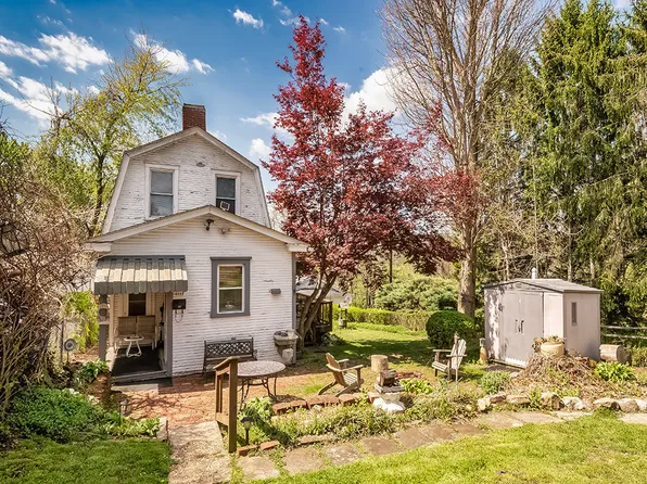 1117 Ross Ave, New Kensington, PA 15068