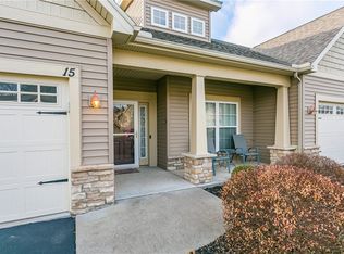 15 Golden Oaks Way, Rochester, NY 14624