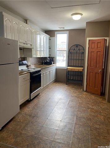2nd image of 60-33 55th St