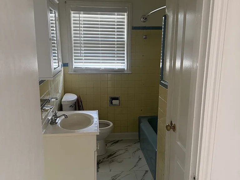 2111 Hart Rd — Photo 4