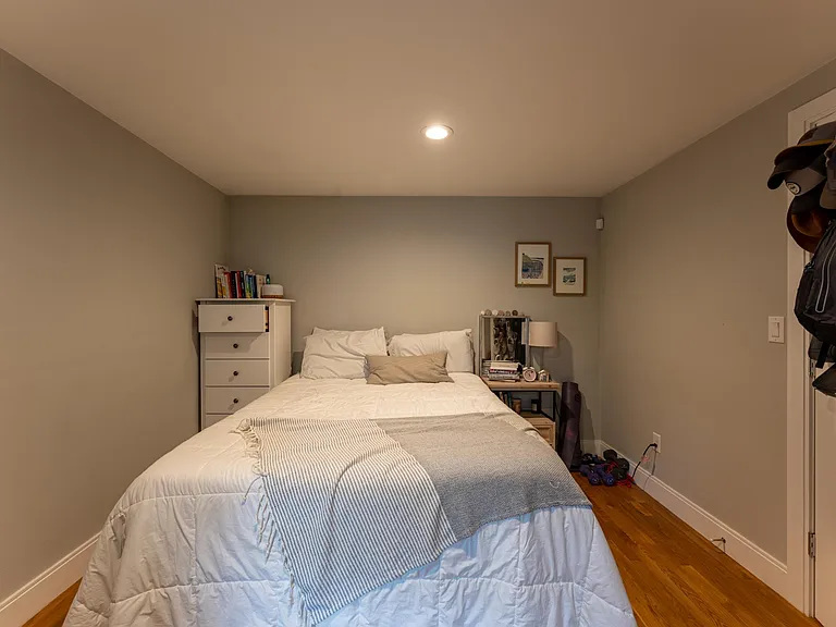 42 Saint Martin St #1 — Photo 5