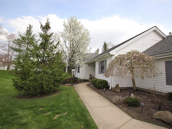 2nd image of 646 Grand Ct