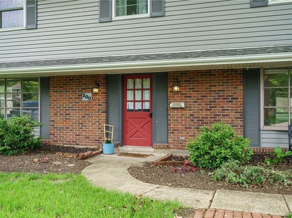 200 S Village Dr, Dayton, OH 45459
