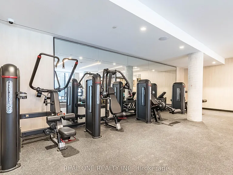 2020 Bathurst St #722 — Photo 36