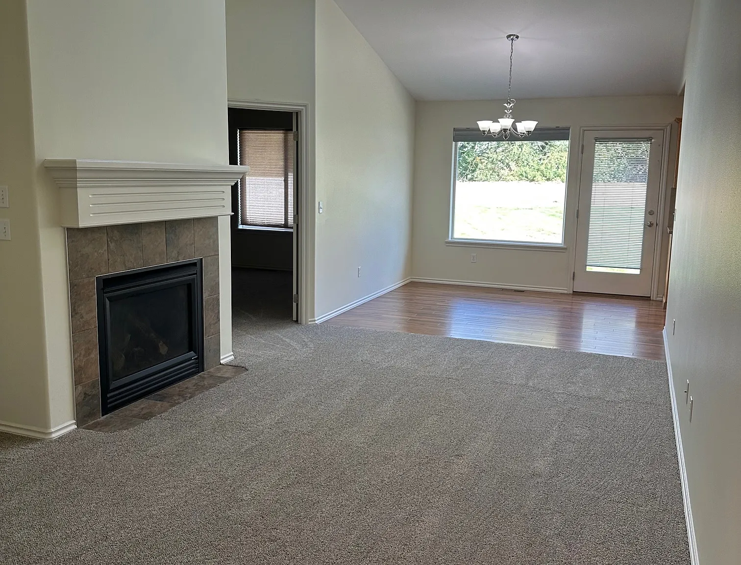 2 bed, $1,895 — Photo 2