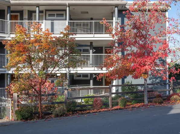 1600 Stroulger Rd #214, Nanaimo, BC V9P 9B7