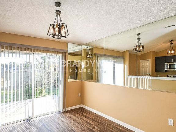 5th image of 6895 Playpark Trl W