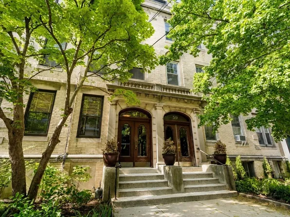 61 Longwood Ave #1, Brookline, MA 02446