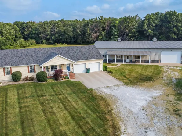 8931 Audrain Rd #104, Centralia, MO 65240