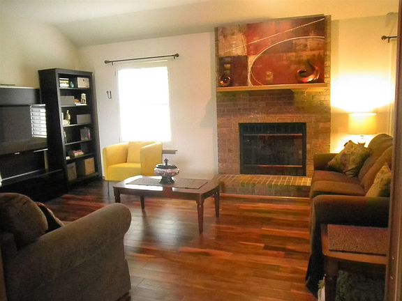 5th image of 400 Lonnie Ave