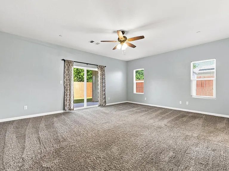 805 Mulberry St — Photo 17