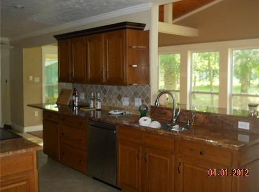 4th image of 70040 Maplewood Dr