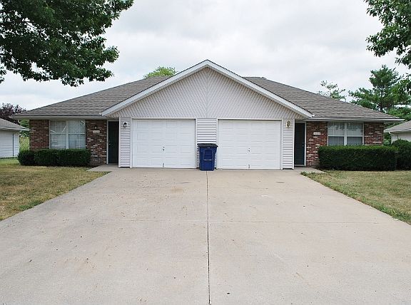 2nd image of 1128-30 Dean Dr