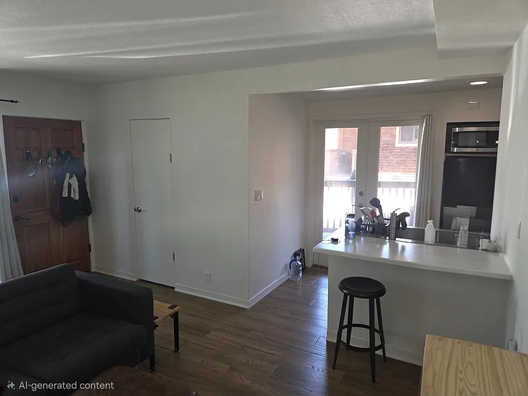 2319 Carleton St #B — Photo 3