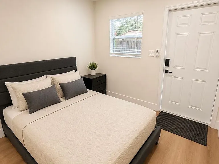 7202 N Center Dr #8 — Photo 4