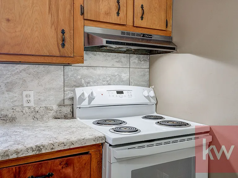 314 Wilson Ave — Photo 14