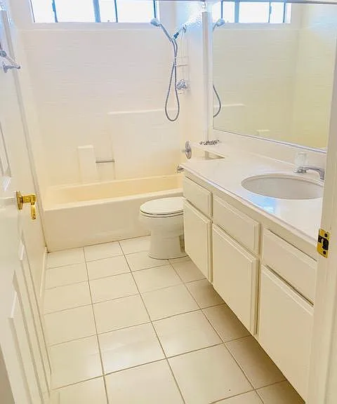 10911 Emerson St — Photo 14