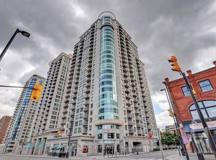 200 Rideau St #411, Ottawa, ON K1N 5Y1