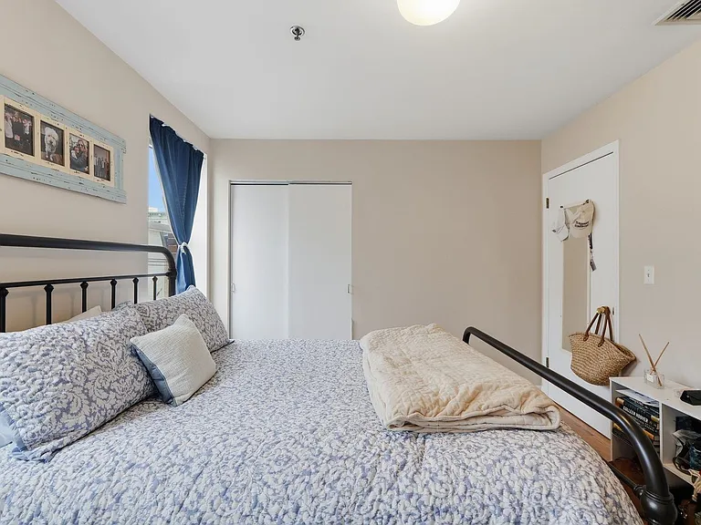 409 Adams St #6 — Photo 15