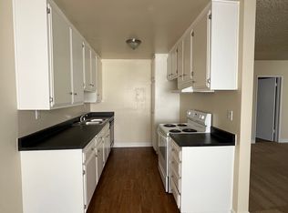 18420 Vincennes St APT 218, Northridge, CA 91325