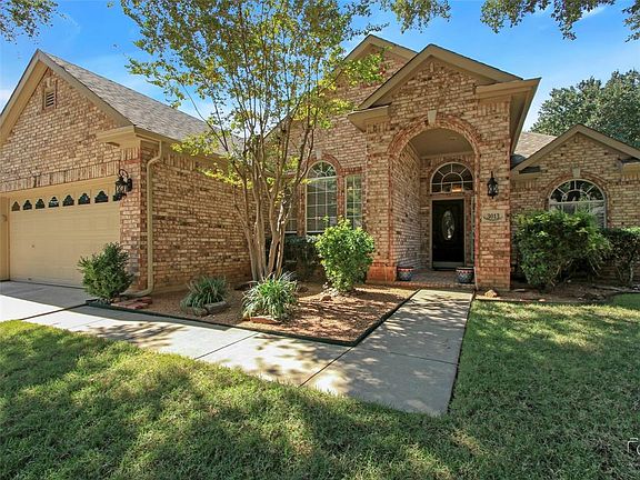 2nd image of 3013 Oak Meadow Dr