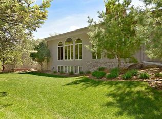 635 4th St SW, Faribault, MN 55021