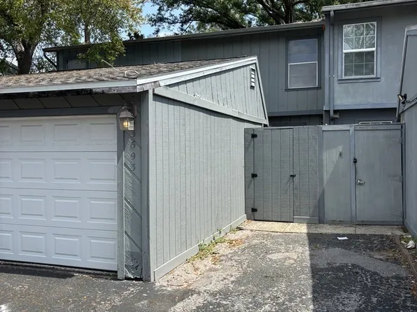 3693 45th Way N, Saint Petersburg, FL 33713