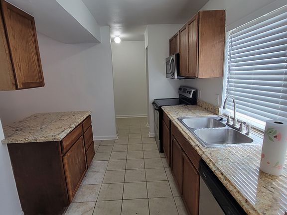 2nd image of 1506 Whitney Dr