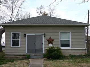 1312 Carline Rd, Girard, KS 66743