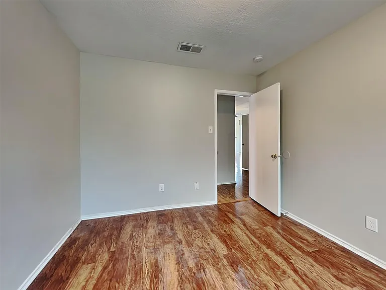 3703 Nutwood Ln — Photo 11