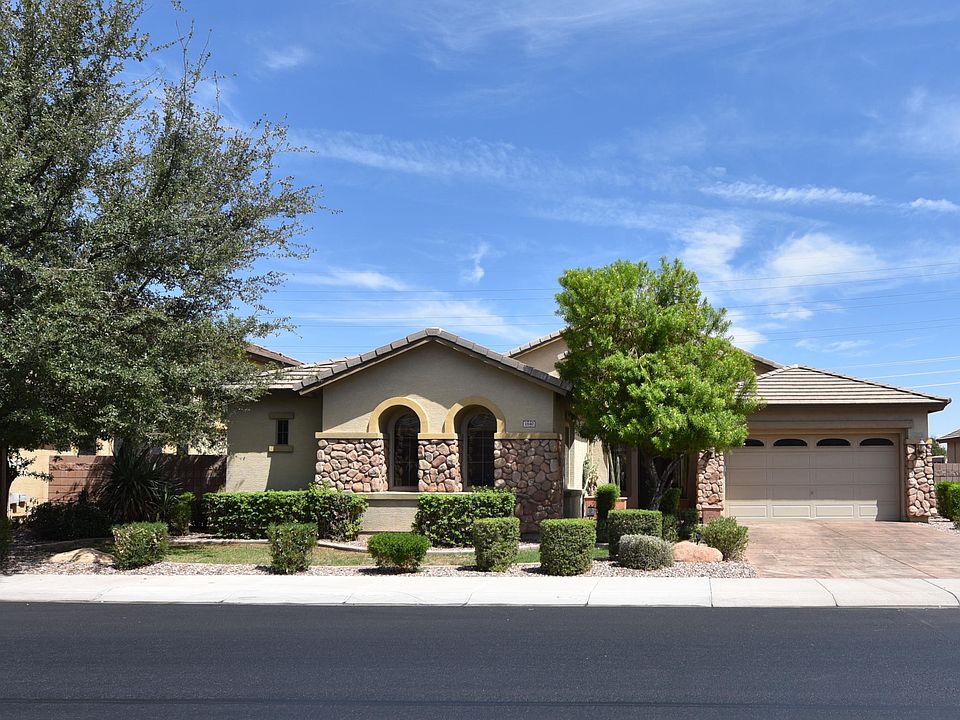 1st image of 1640 E Yellowstone Pl