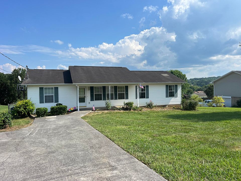 1st image of 348 Saint Edward Dr