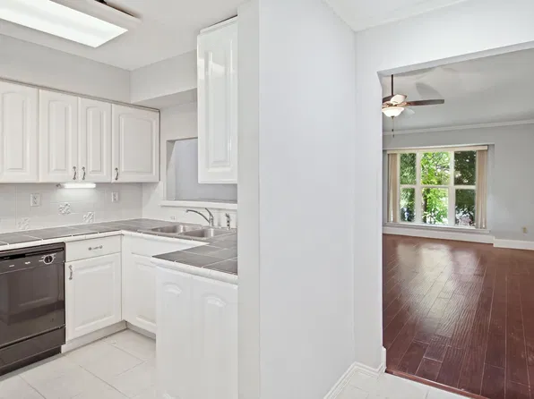 2732 Copper Creek Dr APT 202, Arlington, TX 76006