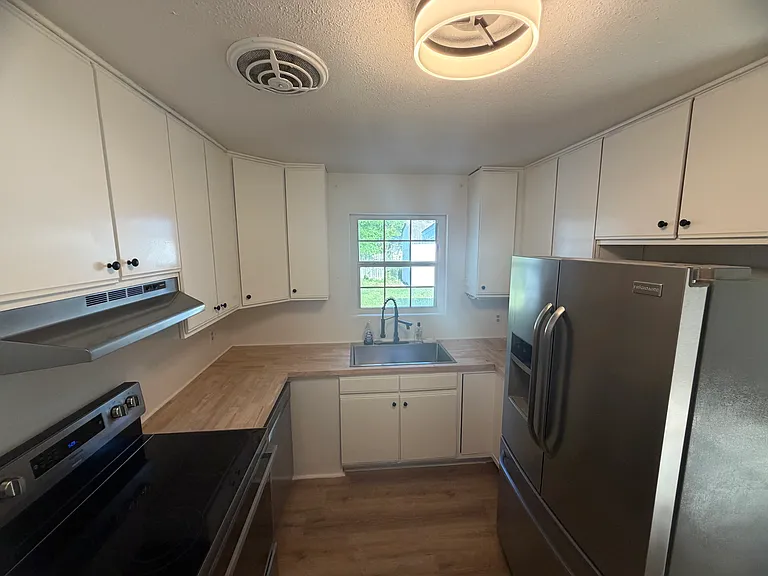 1006 Trenton Dr — Photo 5