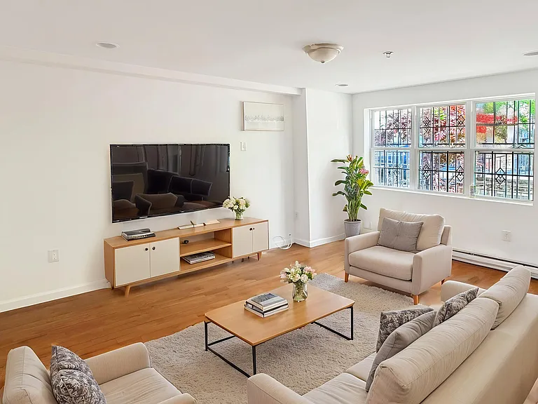 LIVING ROOM (STAGED)