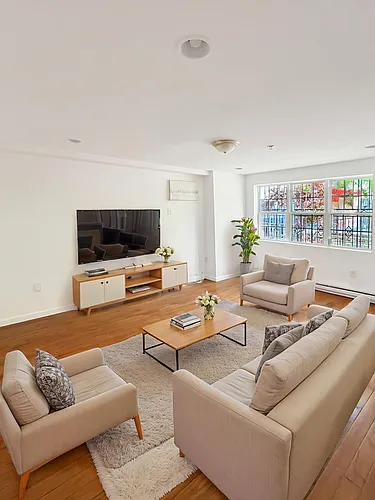 2031 Chatterton Ave #1 Photo 1