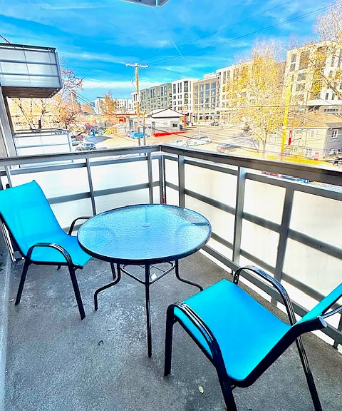 2500 S York St #303 — Photo 14