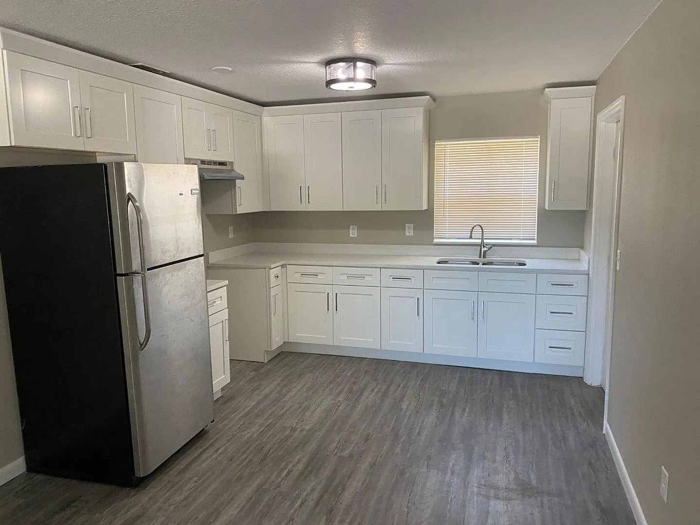 3 bed, 1.0 bath, 1150 sqft, $1,450 — Photo 4