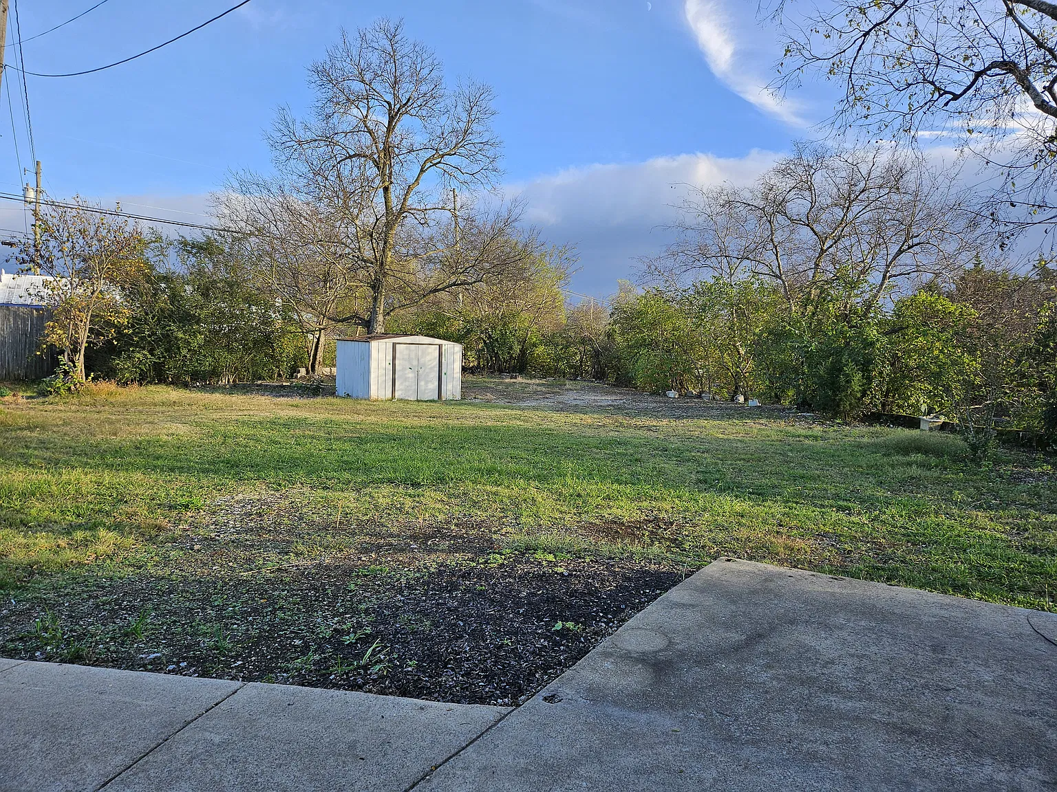 3 bed, 1124 sqft, $1,500 — Photo 2